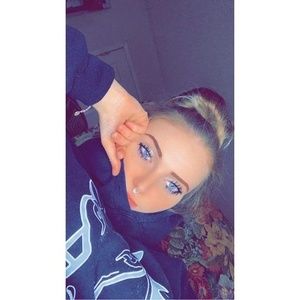 Meet your Posher, Michaela